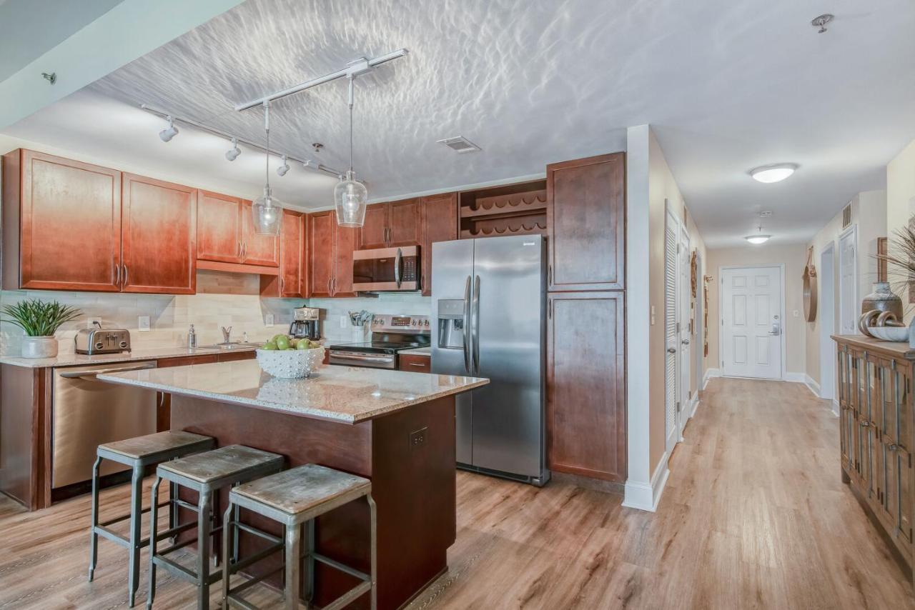 Laketown Wharf 834 Holiday home