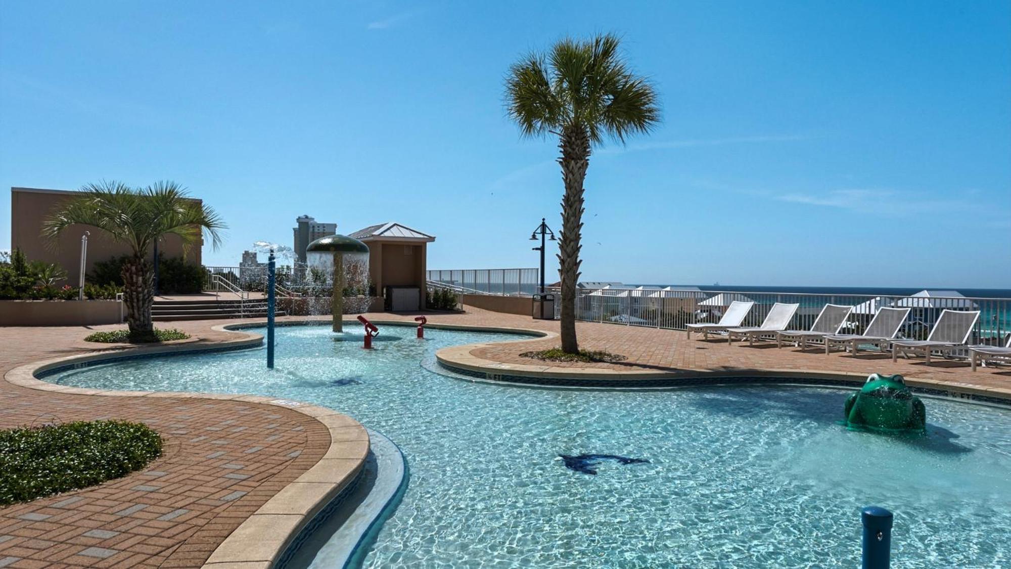 Laketown Wharf 834 *