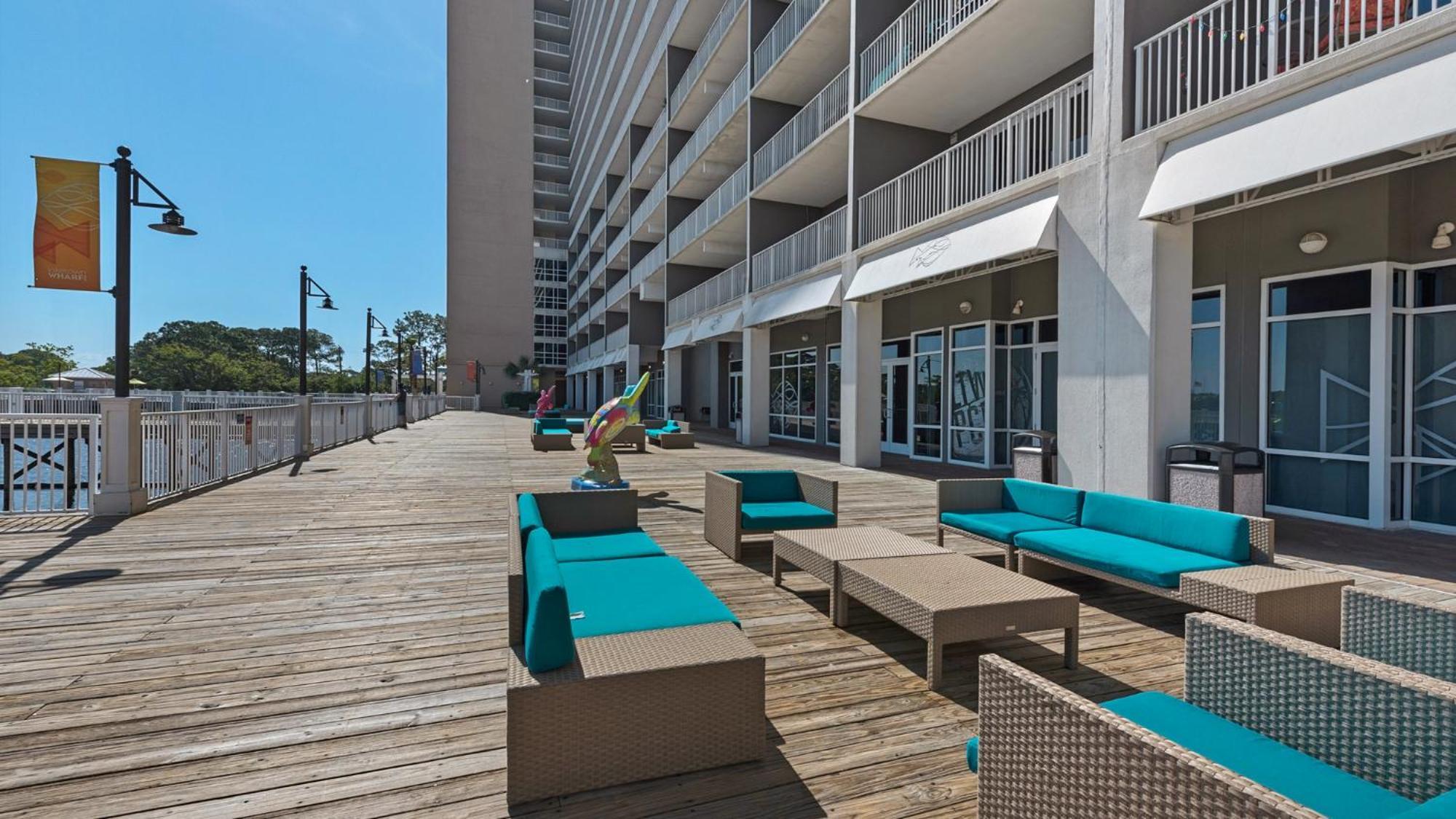 Laketown Wharf 834 Holiday home