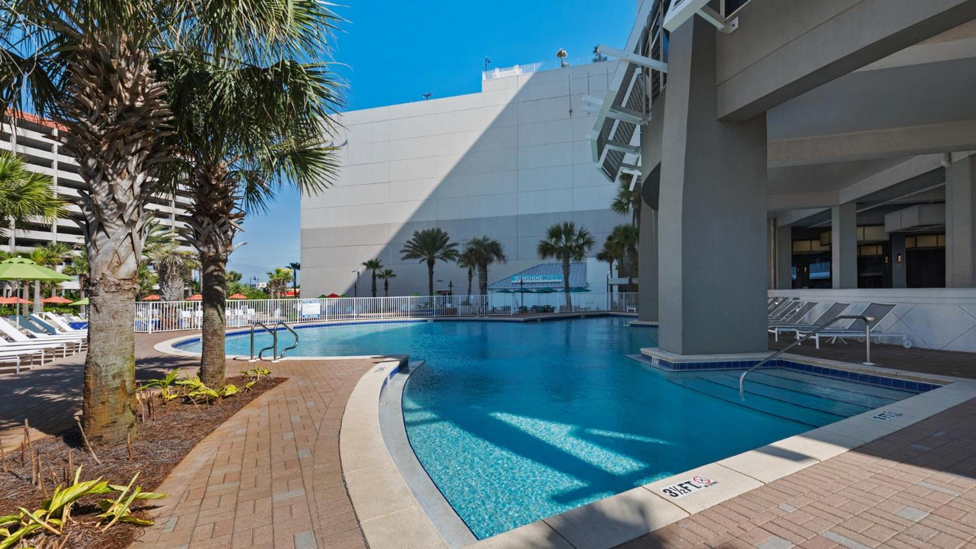 Laketown Wharf 834