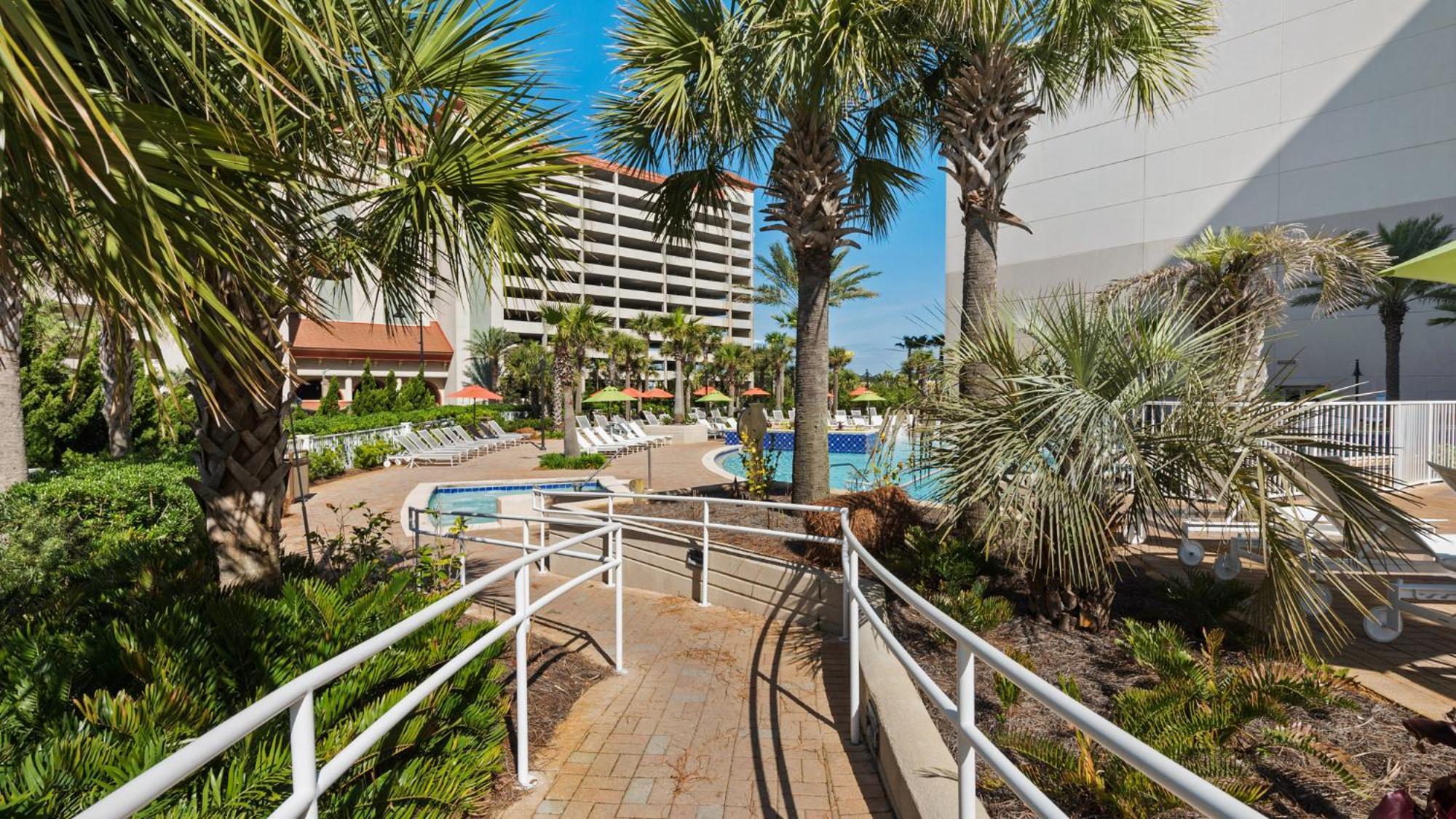 Laketown Wharf 834 Holiday home *